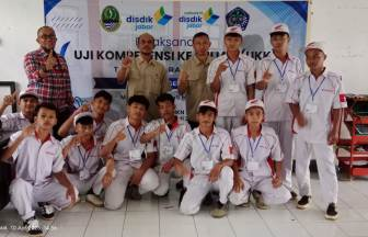 UJI KOMPETENSI TEKNIK OTOMOTIF